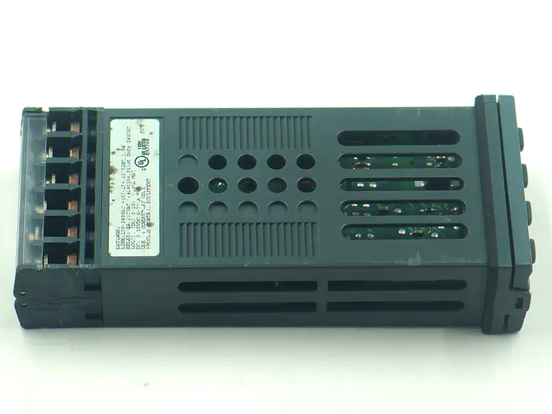 Regulátor teploty EUROTHERM 2132/CC/VH/ENG